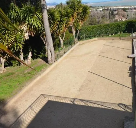 Holiday home Capleouna-saint-andrieu *