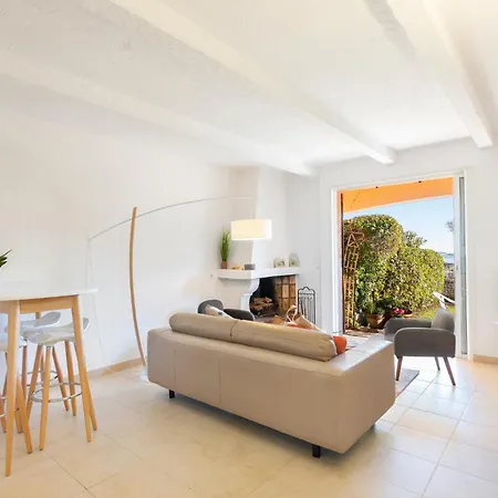 Holiday home Capleouna-saint-andrieu *