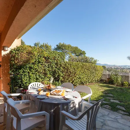 Capleouna-saint-andrieu Holiday home *